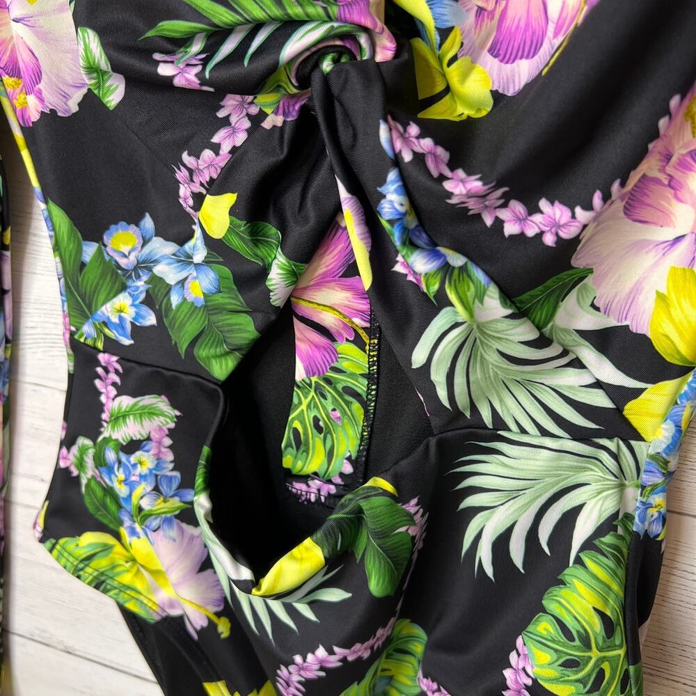 Hurley Bath Suit Womens Size Large Colorful Floral One Piece Cut Out Twist Front - Picture 9 of 16